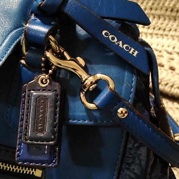 Coach - Picture 8 of 8